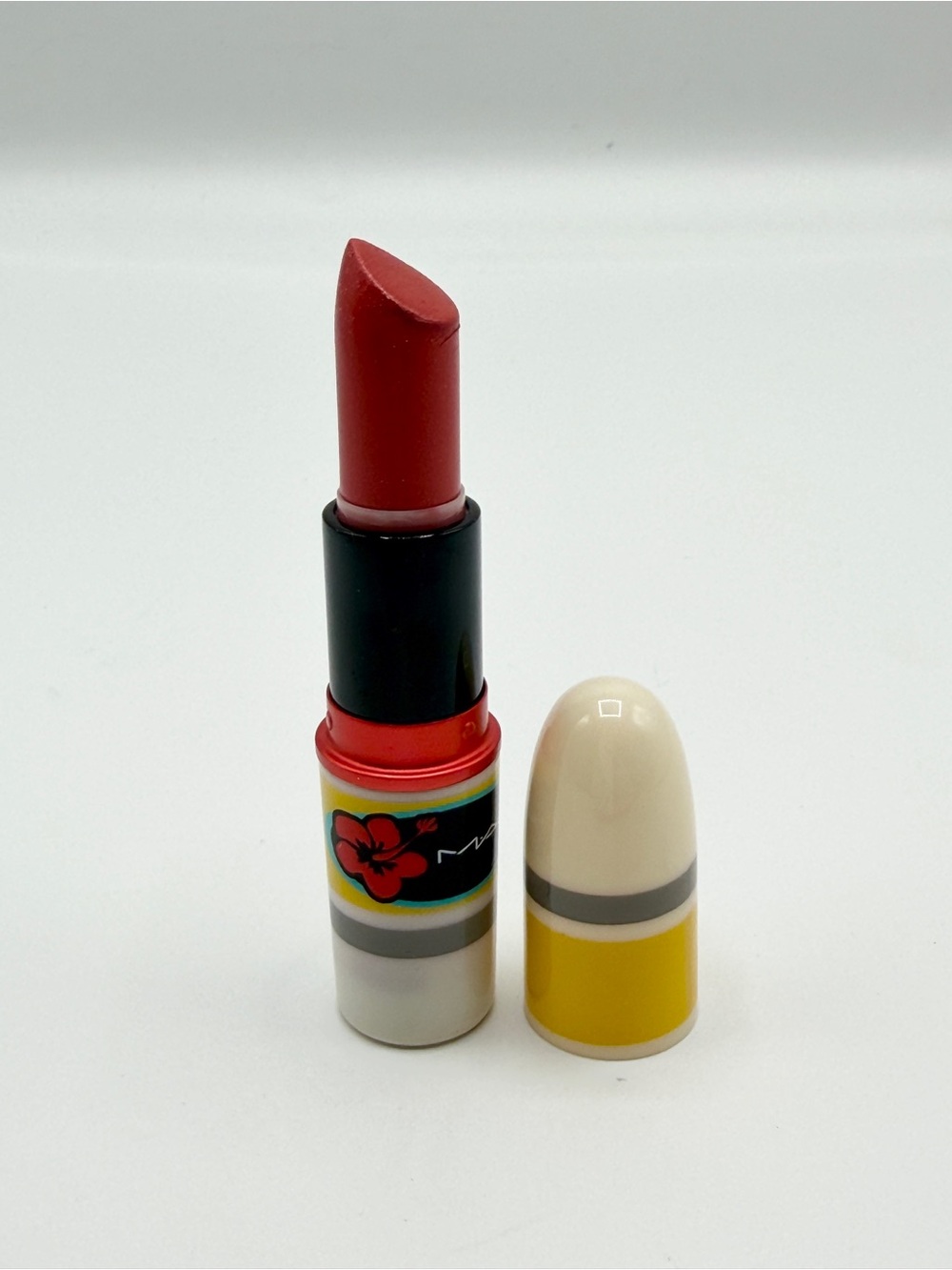 LE MAC Surf Baby Lipstick Hibiscus